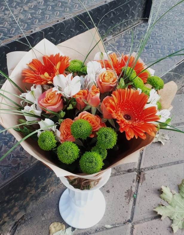 Букет цветов из: Герберы, Хризантемы, Альстромерии и Розы в Заметчино