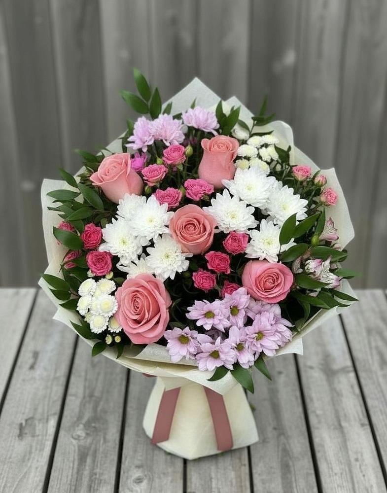 Букет цветов из: Альстромерии, Гвоздики, Розы и Хризантемы в Заметчино