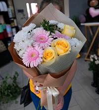 Букет цветов из:  Герберы, Розы и Хризантемы в Заметчино