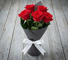 Букет 5 Красных роз Эдлесс Лав #REPLACE_PRED# Заметчино