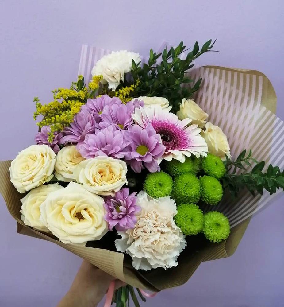 Букет цветов из: Хризантемы, Розы, Гвоздики и Герберы в Заметчино